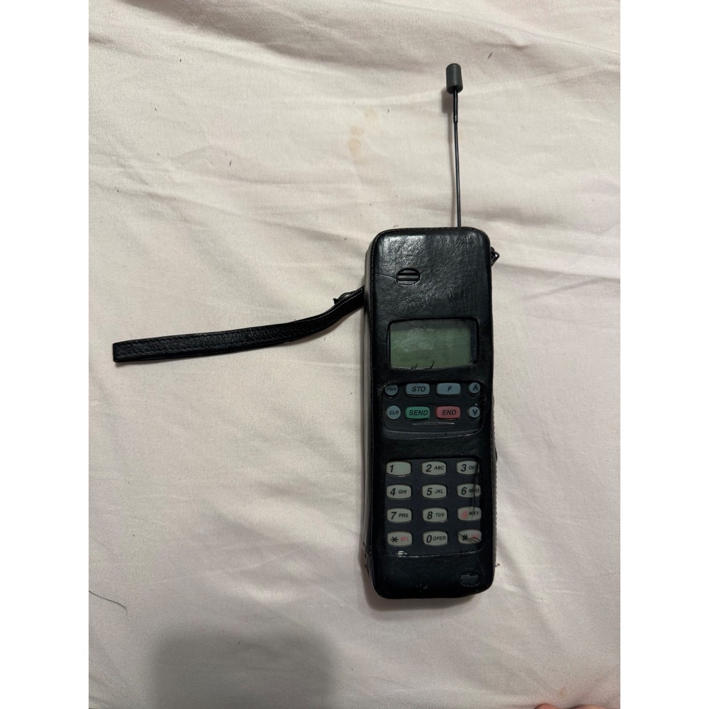 Vintage AT&T 3810 Cellular Mobile Phone Black with Leather Case and Antenna‎ - Picture 4 of 5